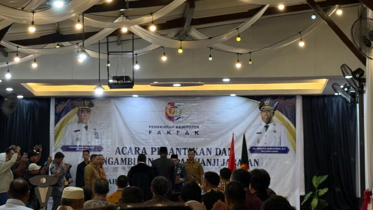 Plh Kepala KSOP Kelas IV Fakfak Hadiri Pelantikan dan Serah Terima Jabatan Penjabat Sekretaris Daerah Kabupaten Fakfak